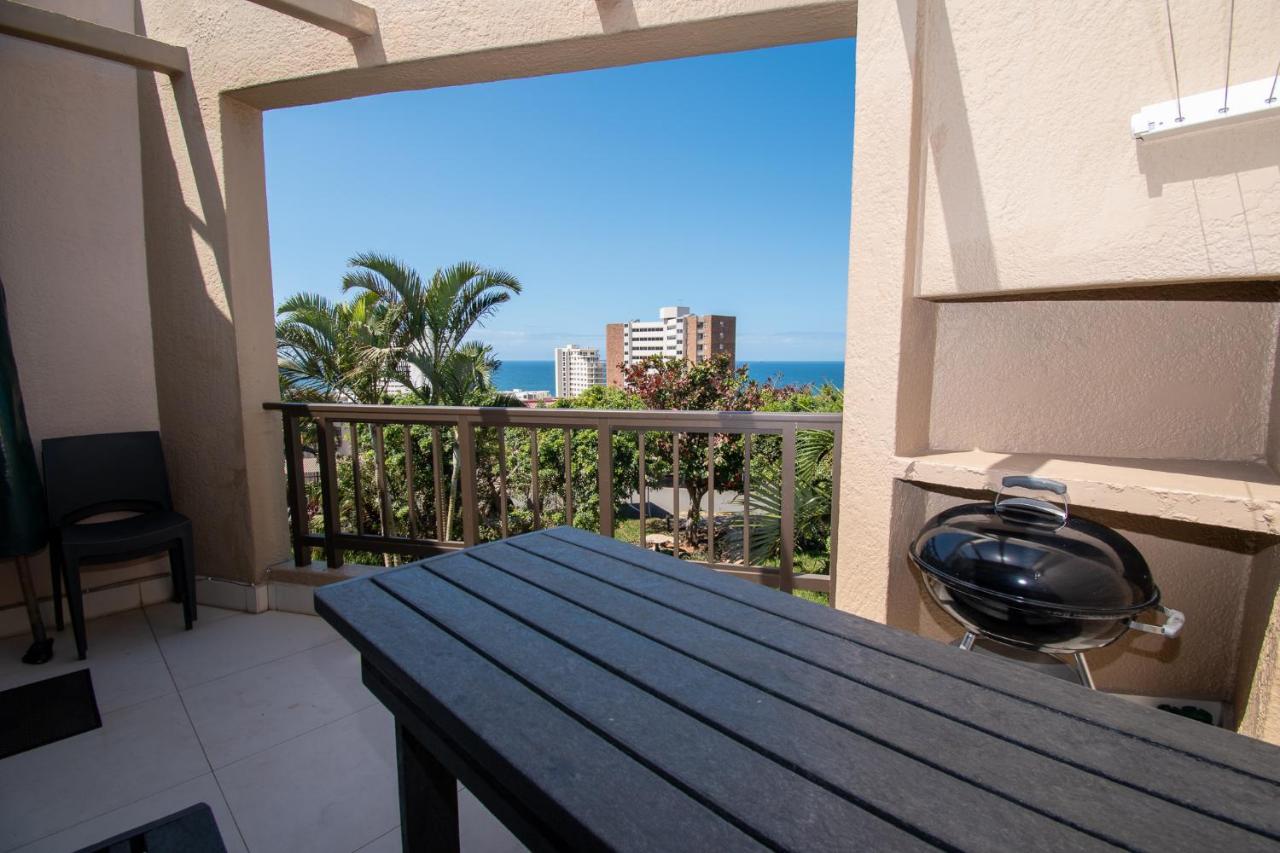 11 The Shades Umhlanga Rocks Apartment Durban Exterior photo