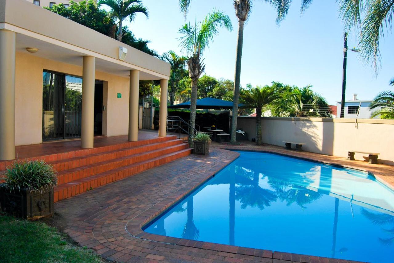 11 The Shades Umhlanga Rocks Apartment Durban Exterior photo